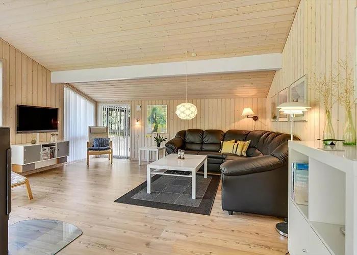 Holiday home Bv406-blavand-tvaervaenget-2